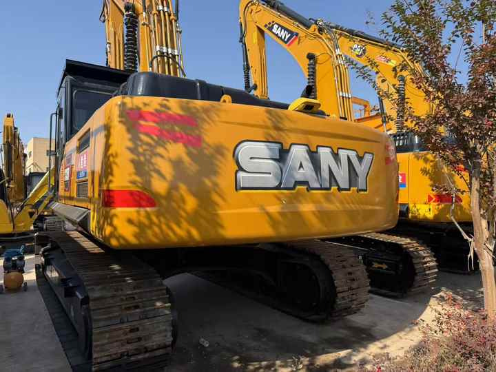 Used SANY SY235H Excavator 23Ton Crawler Excavator Second Hand Excavator Sany 215 235 245 Hydraulic Machinery - Kāpurķēžu ekskavators: foto 4 Used SANY SY235H Excavator 23Ton Crawler Excavator Second Hand Excavator Sany 215 235 245 Hydraulic Machinery - Kāpurķēžu ekskavators: foto 4