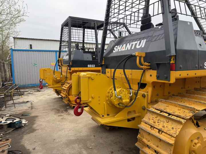 Used Shantui SD22 New Model Bulldozer Second Hand Machine Popular Brand Shantui Hydraulic Machinery - Buldozers: foto 3 Used Shantui SD22 New Model Bulldozer Second Hand Machine Popular Brand Shantui Hydraulic Machinery - Buldozers: foto 3