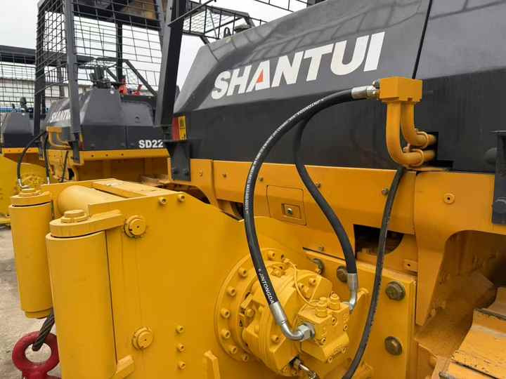 Used Shantui SD22 New Model Bulldozer Second Hand Machine Popular Brand Shantui Hydraulic Machinery - Buldozers: foto 5 Used Shantui SD22 New Model Bulldozer Second Hand Machine Popular Brand Shantui Hydraulic Machinery - Buldozers: foto 5
