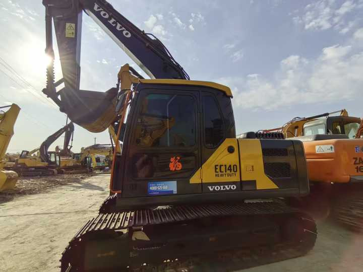 Used Volvo 14 tonne crawler excavator Volvo ec140 excavator powerful low price good quality for sale - Kāpurķēžu ekskavators: foto 3 Used Volvo 14 tonne crawler excavator Volvo ec140 excavator powerful low price good quality for sale - Kāpurķēžu ekskavators: foto 3