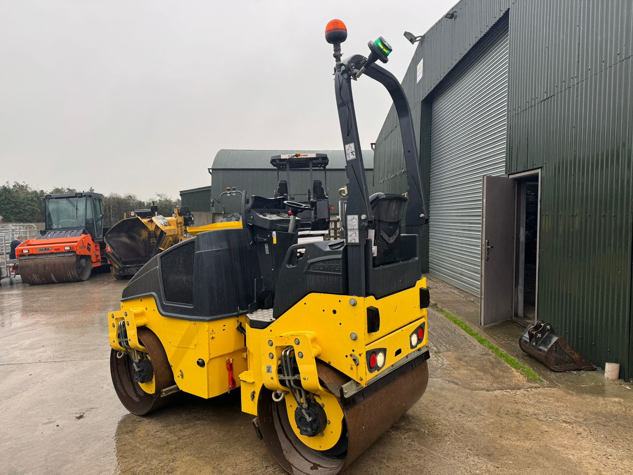 BOMAG BW120AD-5 - Ceļu veltnis: foto 3 BOMAG BW120AD-5 - Ceļu veltnis: foto 3