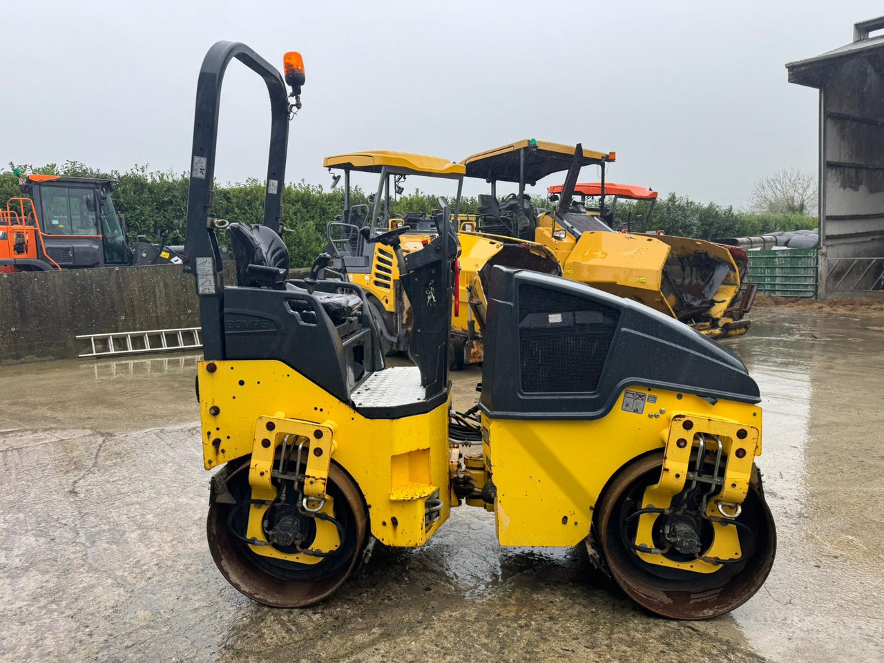 BOMAG BW120AD-5 - Veltnis: foto 2 BOMAG BW120AD-5 - Veltnis: foto 2