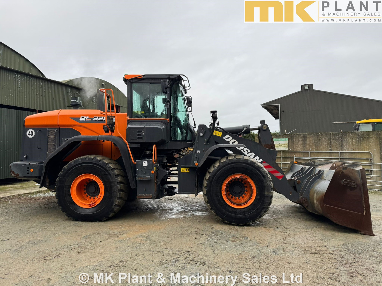 DOOSAN DL320-7 - Riteņu iekrāvējs: foto 4 DOOSAN DL320-7 - Riteņu iekrāvējs: foto 4