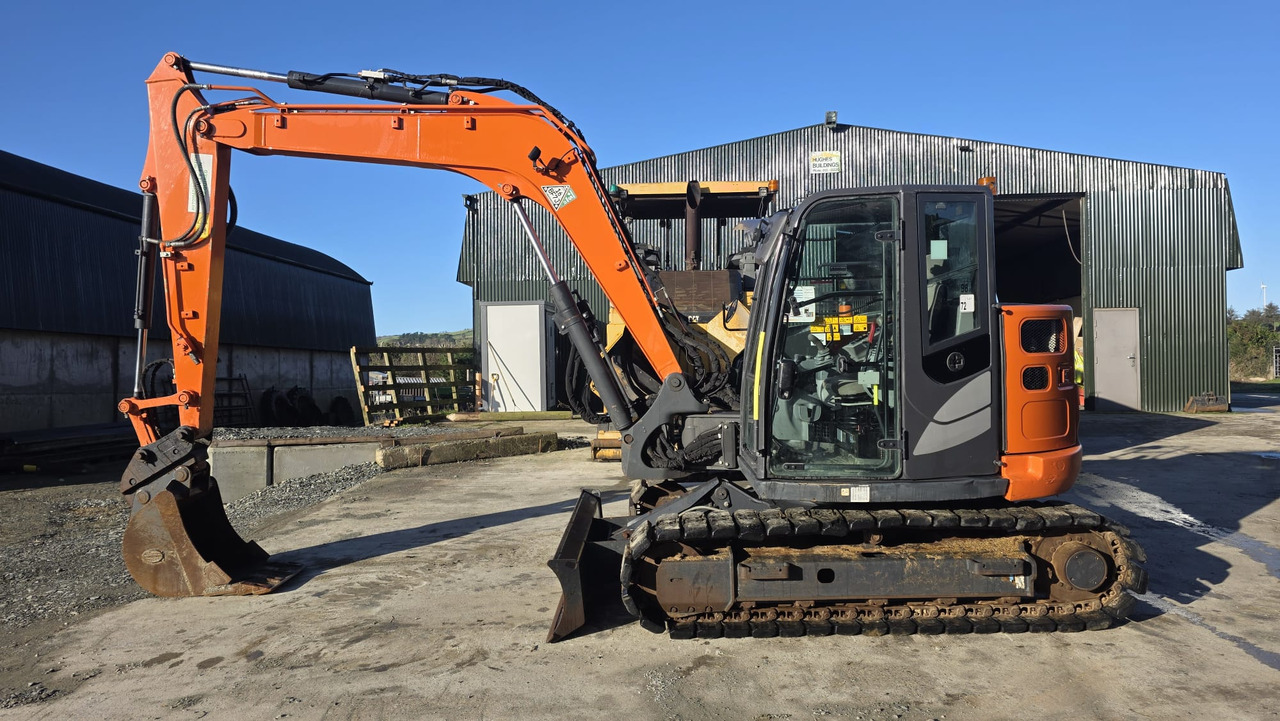 HITACHI ZX85USB-6 - Ekskavators: foto 2 HITACHI ZX85USB-6 - Ekskavators: foto 2