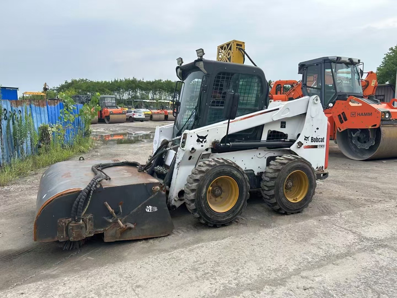 BOBCAT S630 - Kompaktiekrāvējs: foto 1 BOBCAT S630 - Kompaktiekrāvējs: foto 1