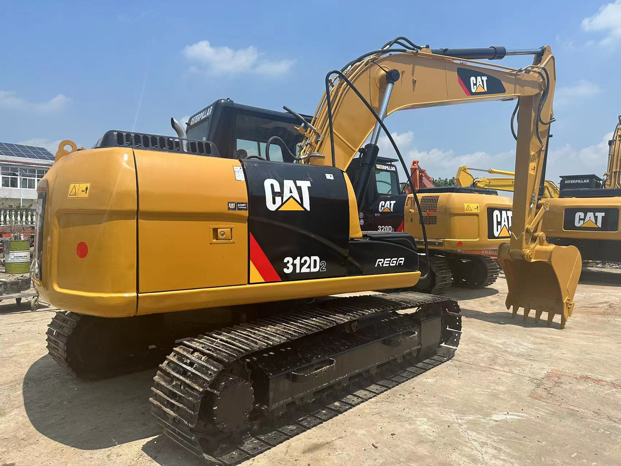 CATERPILLAR 312D2 - Mini-ekskavators: foto 1 CATERPILLAR 312D2 - Mini-ekskavators: foto 1
