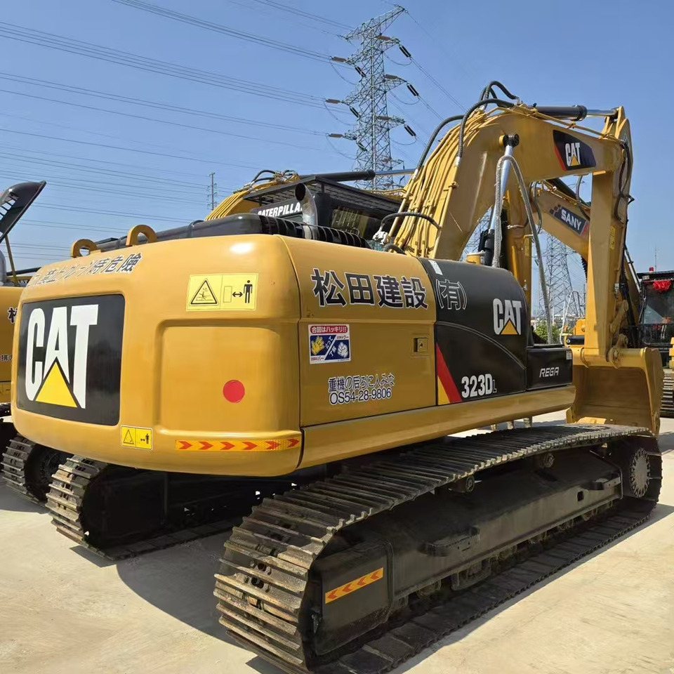 CATERPILLAR 323D2 - Kāpurķēžu ekskavators: foto 3 CATERPILLAR 323D2 - Kāpurķēžu ekskavators: foto 3
