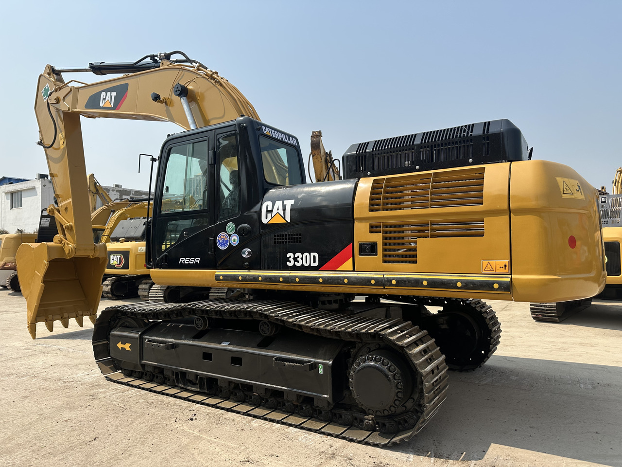 CATERPILLAR 330D - Kāpurķēžu ekskavators: foto 1 CATERPILLAR 330D - Kāpurķēžu ekskavators: foto 1