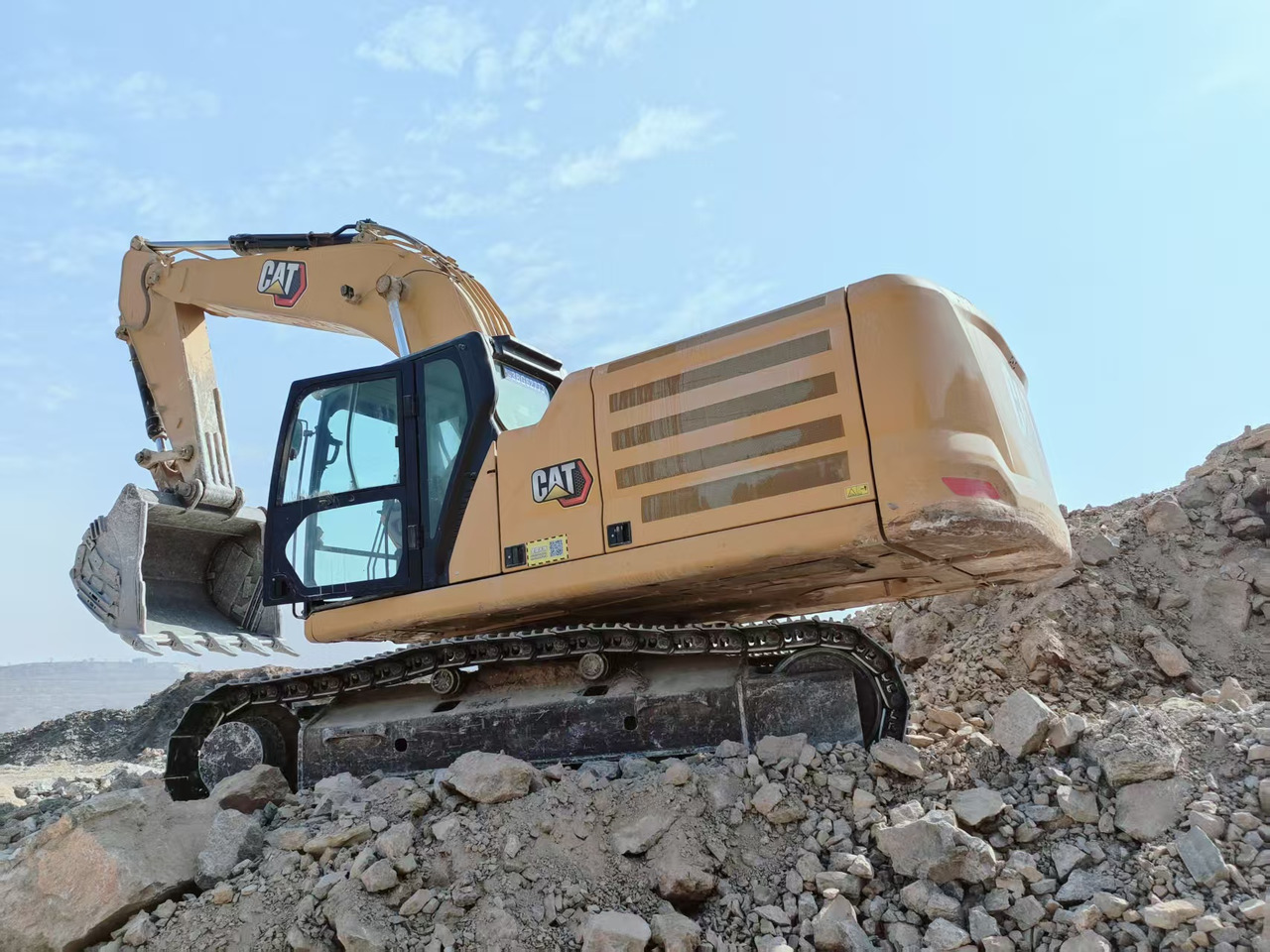 CATERPILLAR 336GC - Kāpurķēžu ekskavators: foto 4 CATERPILLAR 336GC - Kāpurķēžu ekskavators: foto 4