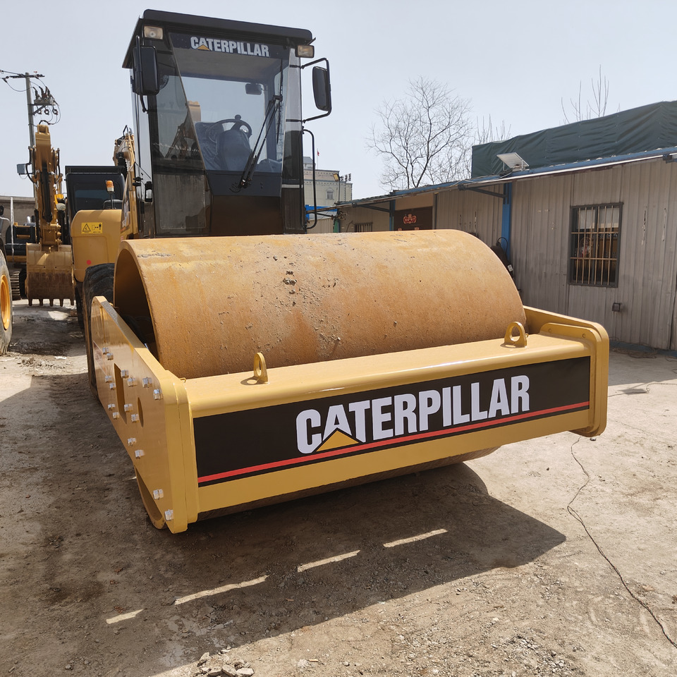 CATERPILLAR 683E - Ceļu veltnis: foto 3 CATERPILLAR 683E - Ceļu veltnis: foto 3