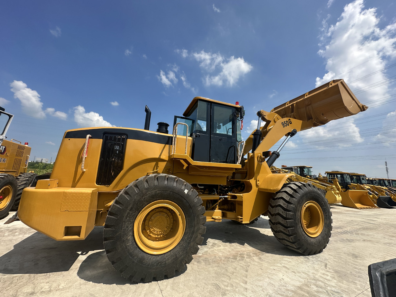 CATERPILLAR 950GC - Riteņu iekrāvējs: foto 1 CATERPILLAR 950GC - Riteņu iekrāvējs: foto 1