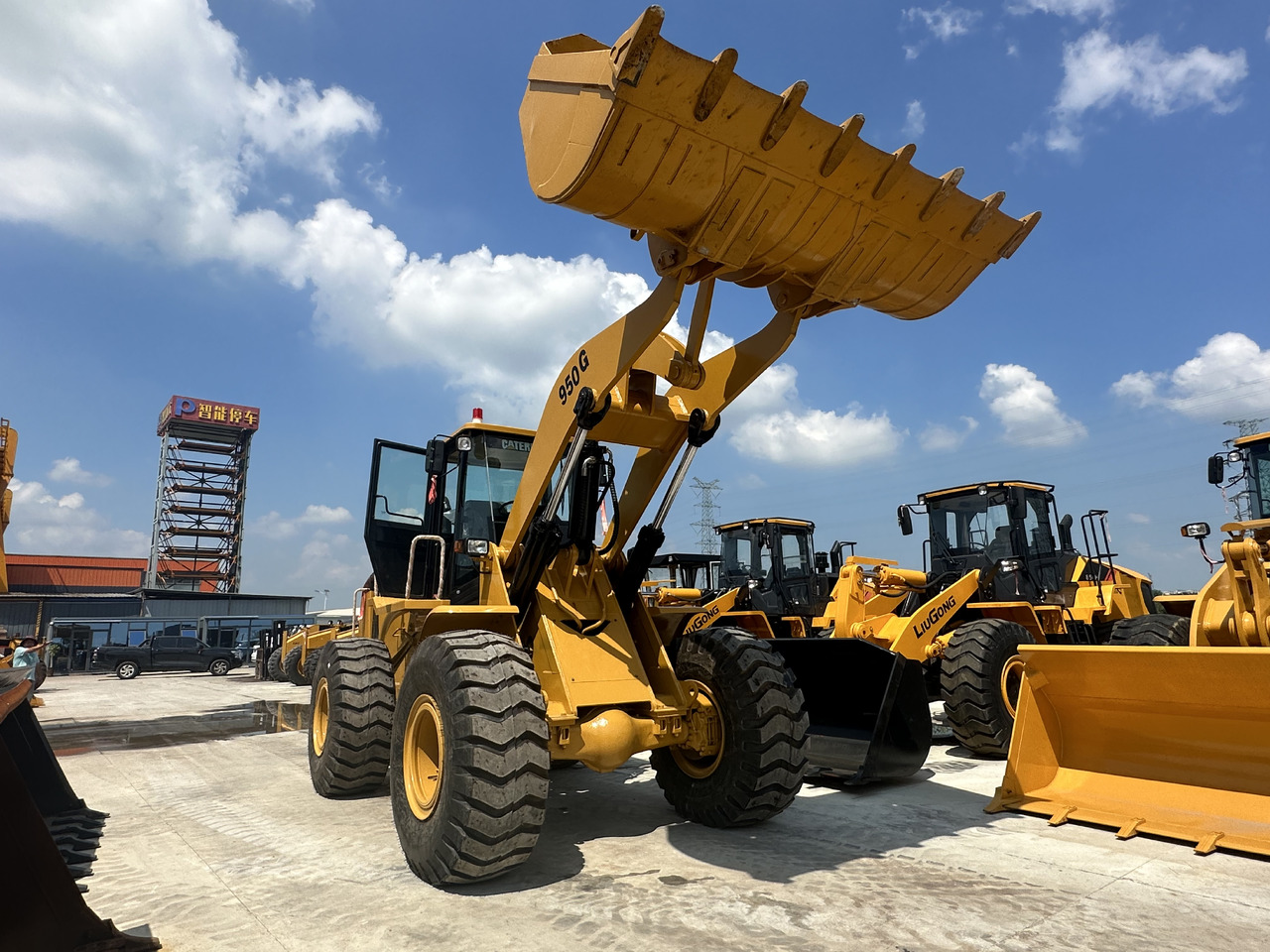 CATERPILLAR 950GC - Riteņu iekrāvējs: foto 2 CATERPILLAR 950GC - Riteņu iekrāvējs: foto 2