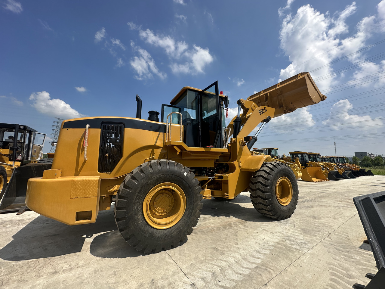 CATERPILLAR 950GC - Riteņu iekrāvējs: foto 5 CATERPILLAR 950GC - Riteņu iekrāvējs: foto 5