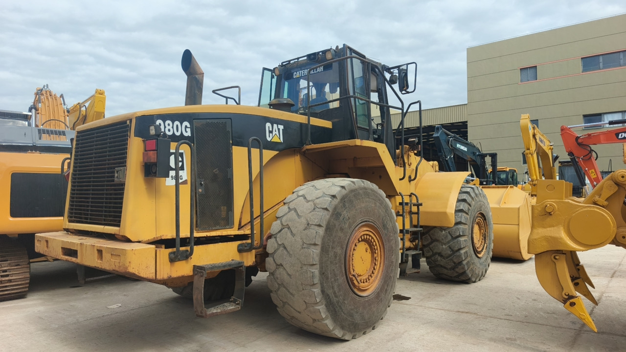 CATERPILLAR 980G - Riteņu iekrāvējs: foto 2 CATERPILLAR 980G - Riteņu iekrāvējs: foto 2