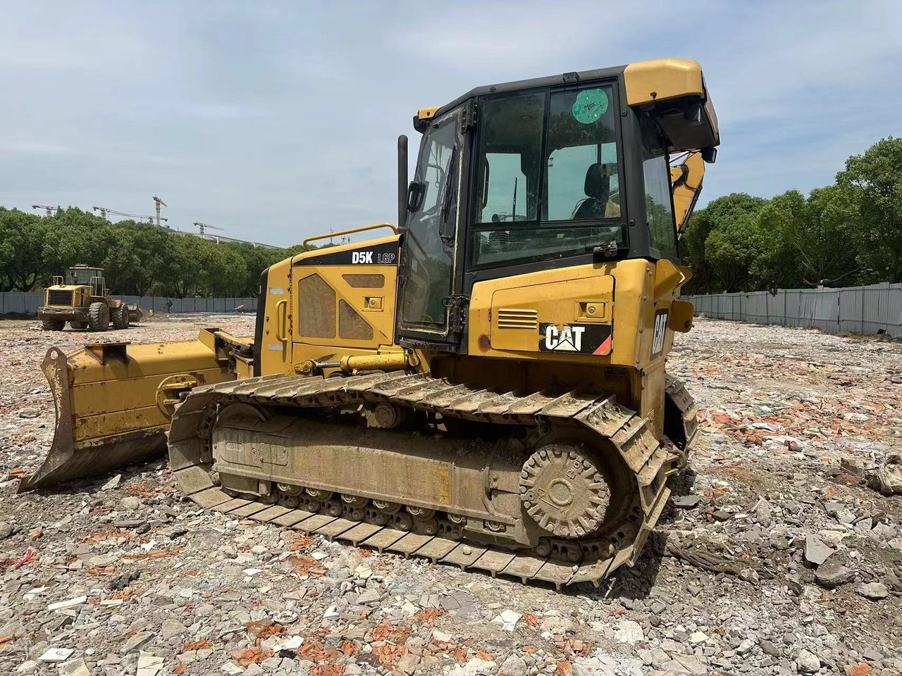 CATERPILLAR D5K - Buldozers: foto 1 CATERPILLAR D5K - Buldozers: foto 1
