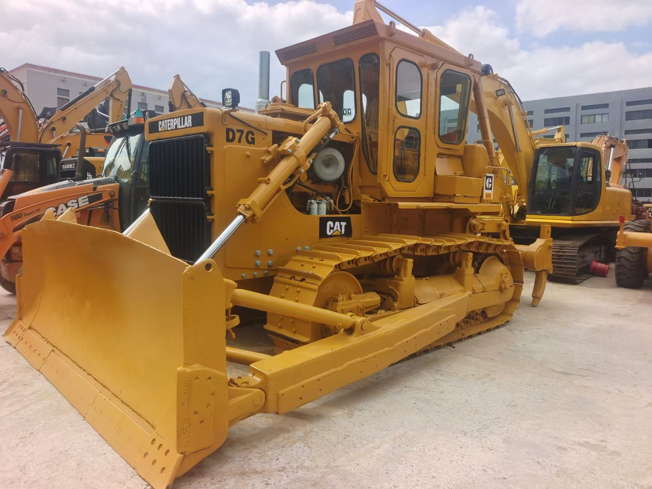 CATERPILLAR D7G - Buldozers: foto 3 CATERPILLAR D7G - Buldozers: foto 3
