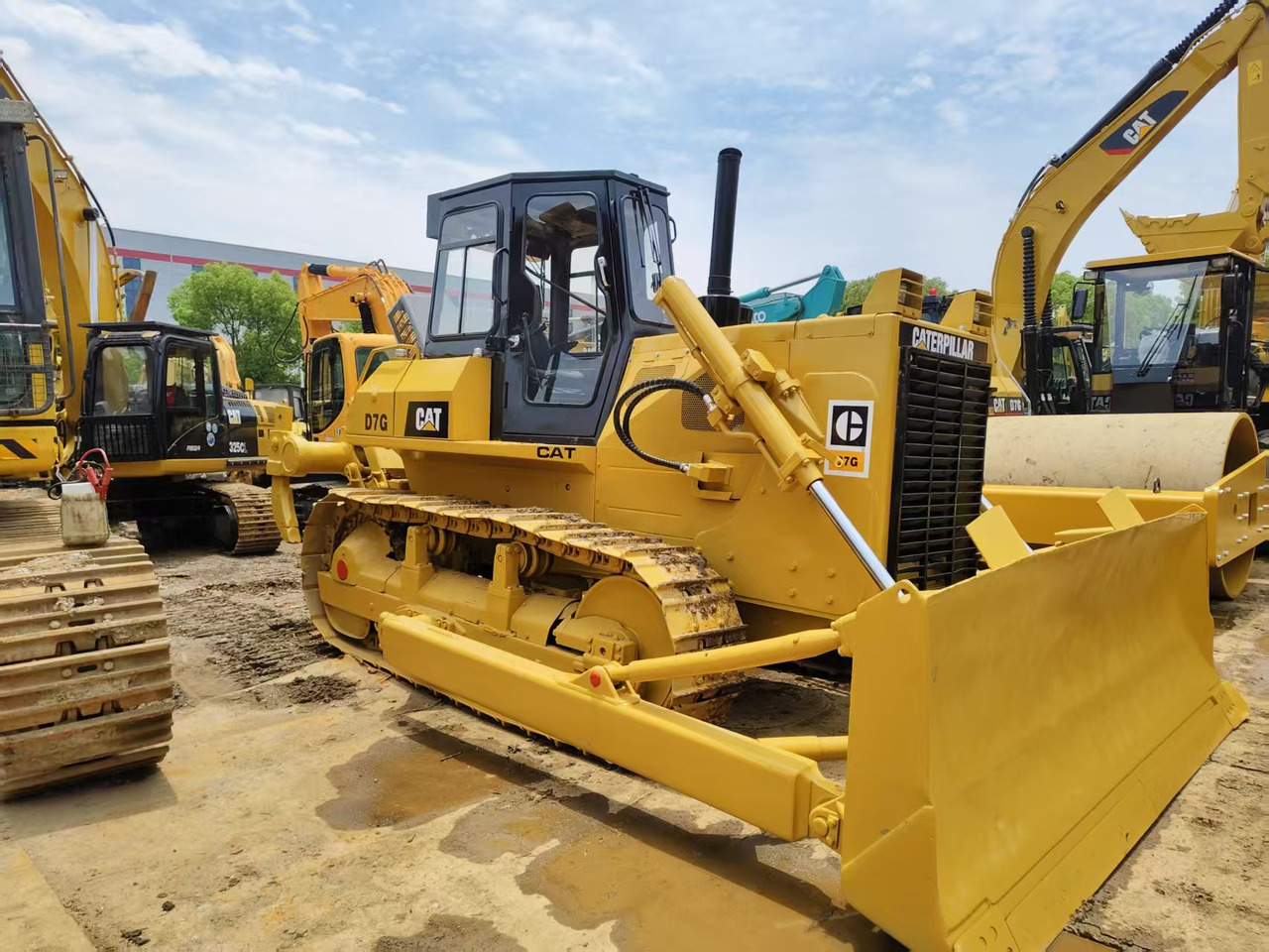 CATERPILLAR D7G - Buldozers: foto 4 CATERPILLAR D7G - Buldozers: foto 4