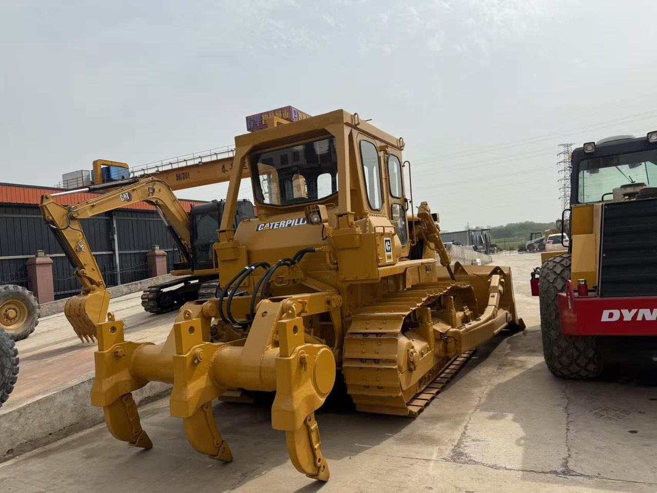 CATERPILLAR D8K - Buldozers: foto 2 CATERPILLAR D8K - Buldozers: foto 2