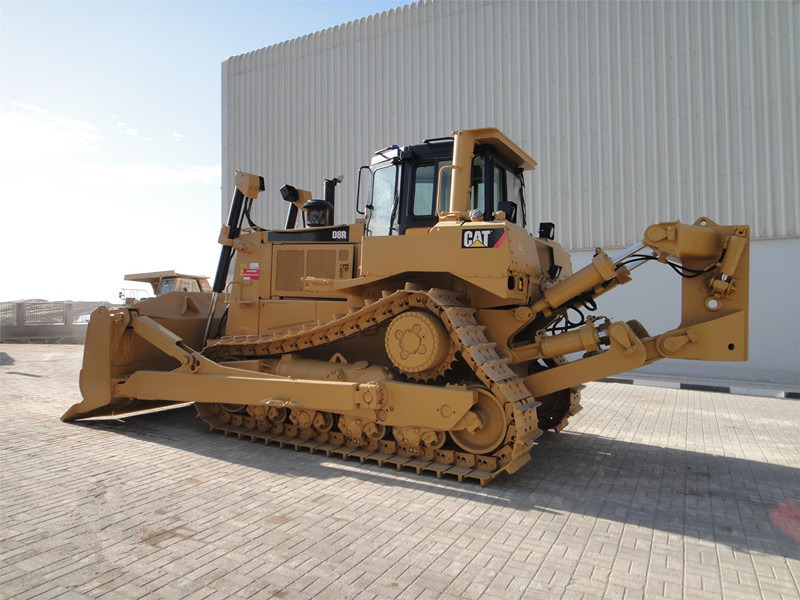 CATERPILLAR D8N - Buldozers: foto 4 CATERPILLAR D8N - Buldozers: foto 4