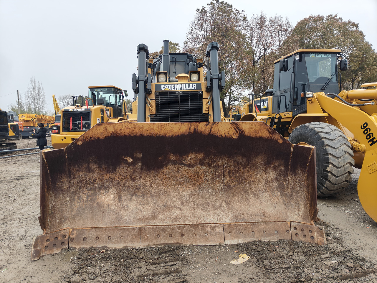 CATERPILLAR D8R - Buldozers: foto 3 CATERPILLAR D8R - Buldozers: foto 3