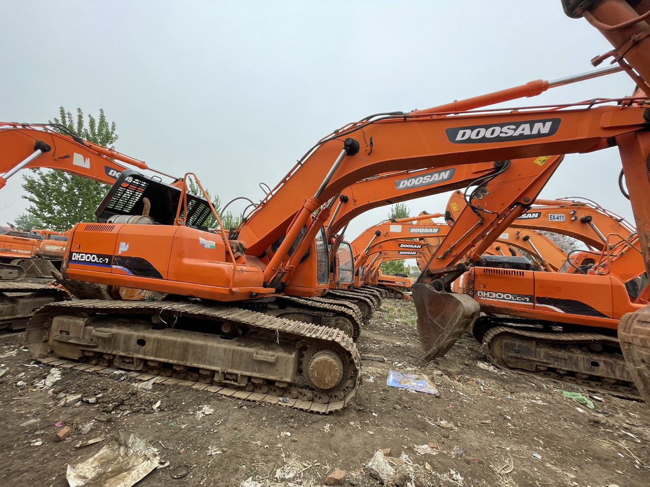 DOOSAN DH300LC-7 - Kāpurķēžu ekskavators: foto 3 DOOSAN DH300LC-7 - Kāpurķēžu ekskavators: foto 3