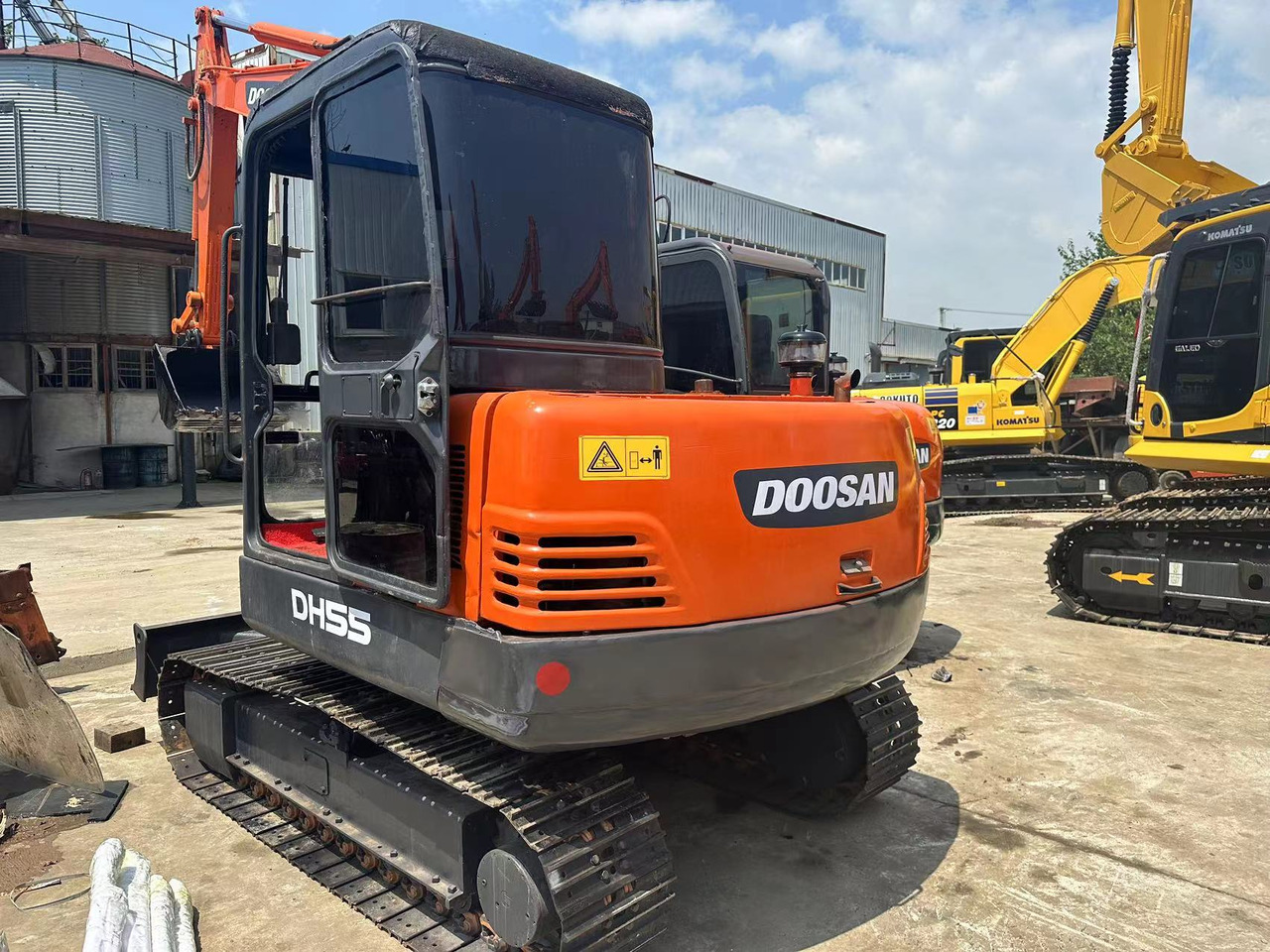 DOOSAN DH55 - Kāpurķēžu ekskavators: foto 4 DOOSAN DH55 - Kāpurķēžu ekskavators: foto 4