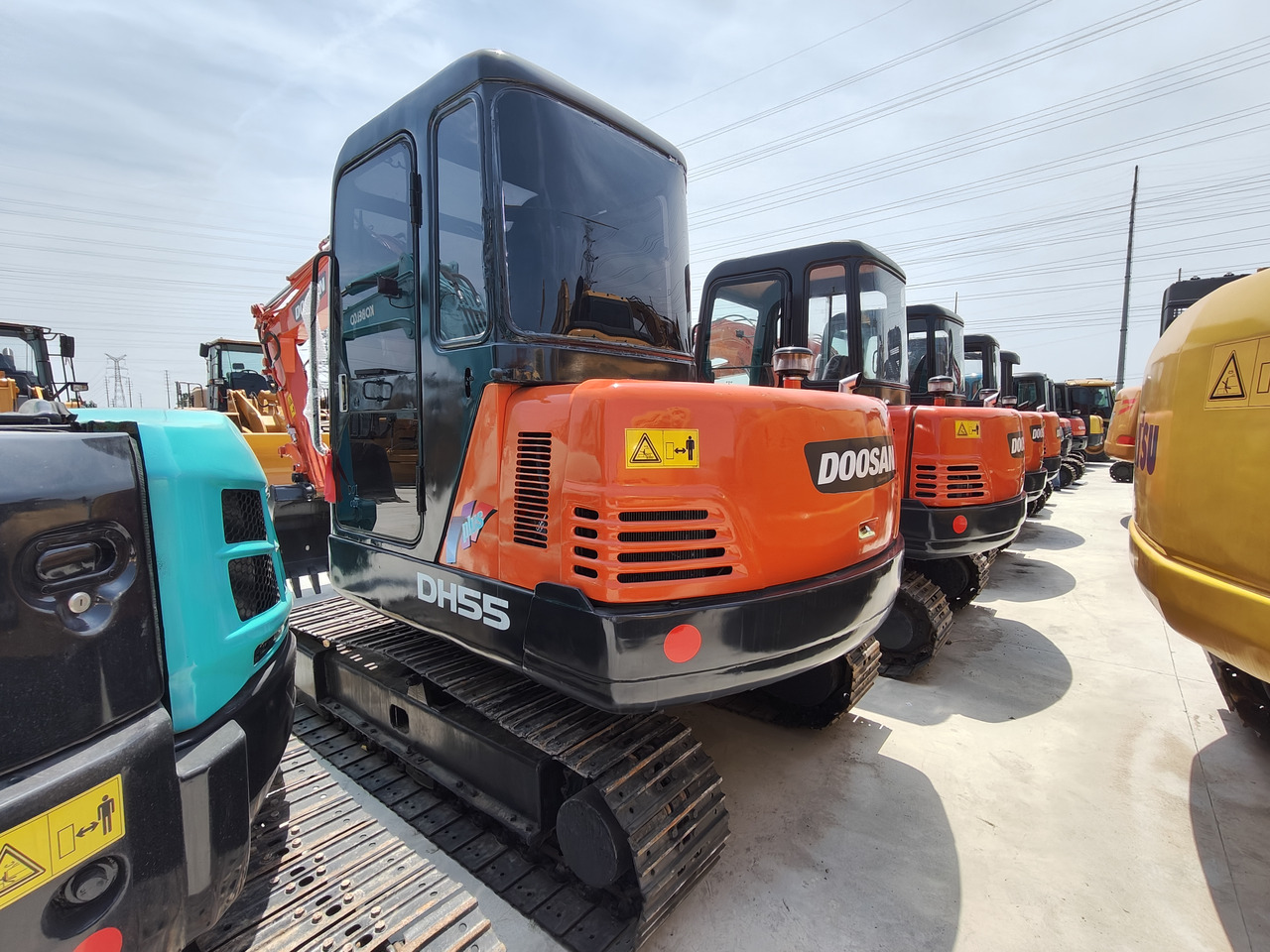 DOOSAN DH55 - Kāpurķēžu ekskavators: foto 4 DOOSAN DH55 - Kāpurķēžu ekskavators: foto 4