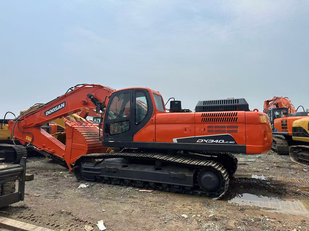 DOOSAN DX340LC-9C - Kāpurķēžu ekskavators: foto 2 DOOSAN DX340LC-9C - Kāpurķēžu ekskavators: foto 2