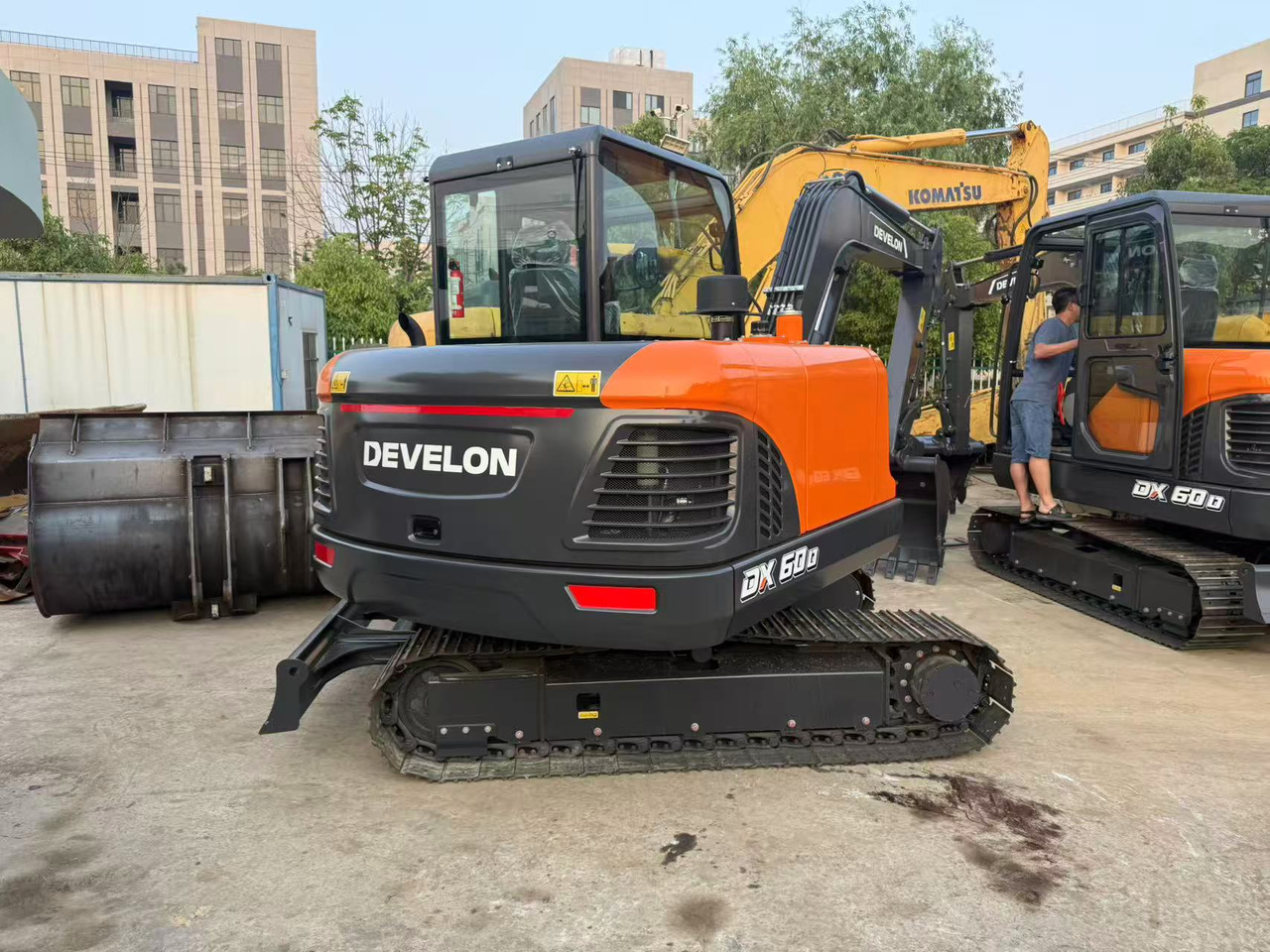 DOOSAN DX60D-10 - Mini-ekskavators: foto 5 DOOSAN DX60D-10 - Mini-ekskavators: foto 5