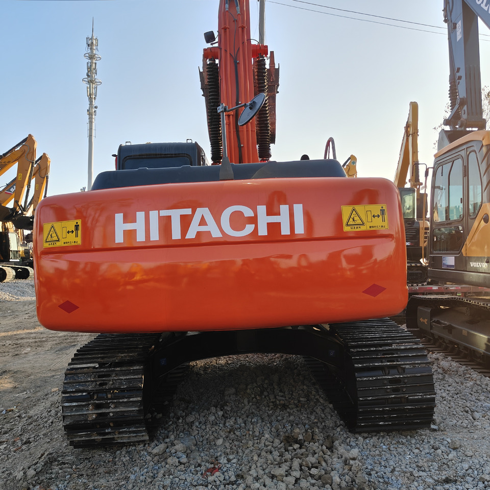 HITACHI ZX200-5G - Kāpurķēžu ekskavators: foto 2 HITACHI ZX200-5G - Kāpurķēžu ekskavators: foto 2