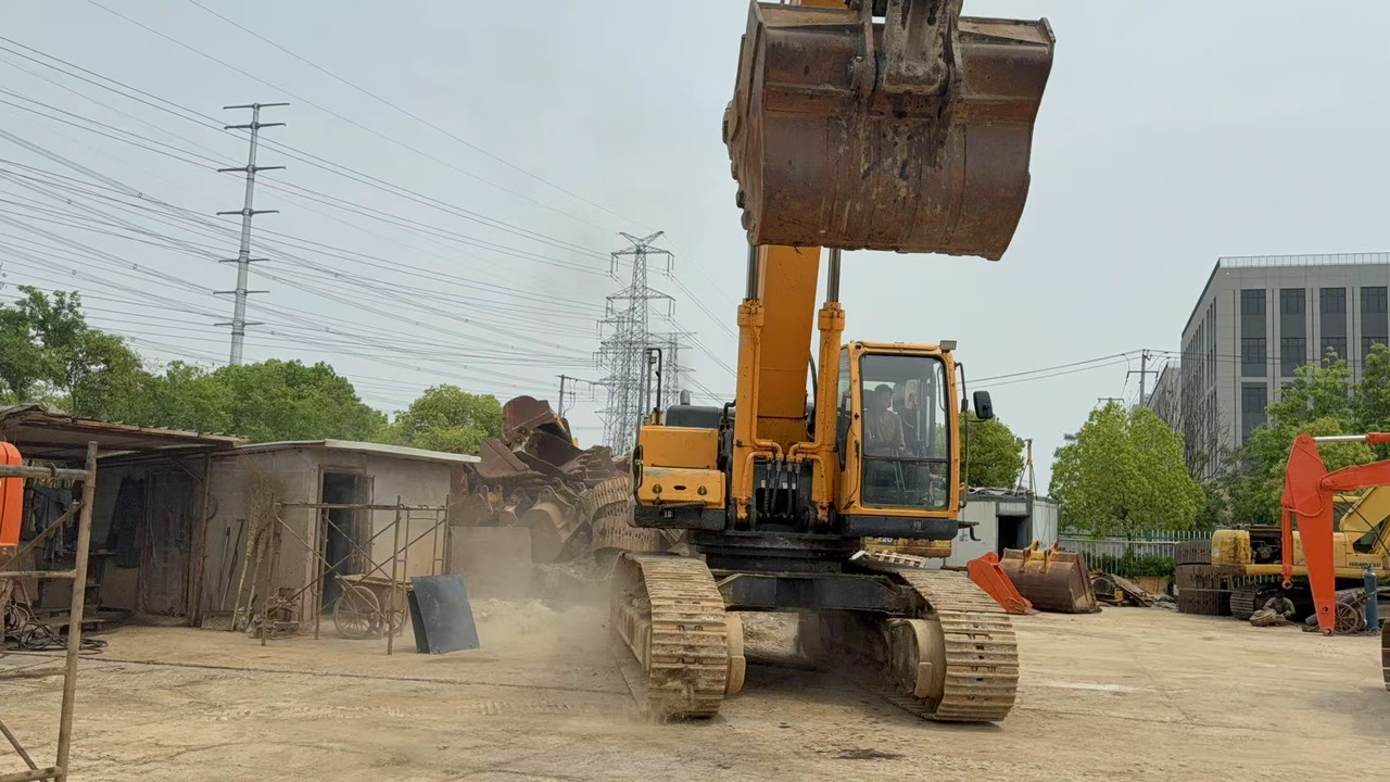 HYUNDAI R520 - Kāpurķēžu ekskavators: foto 2 HYUNDAI R520 - Kāpurķēžu ekskavators: foto 2