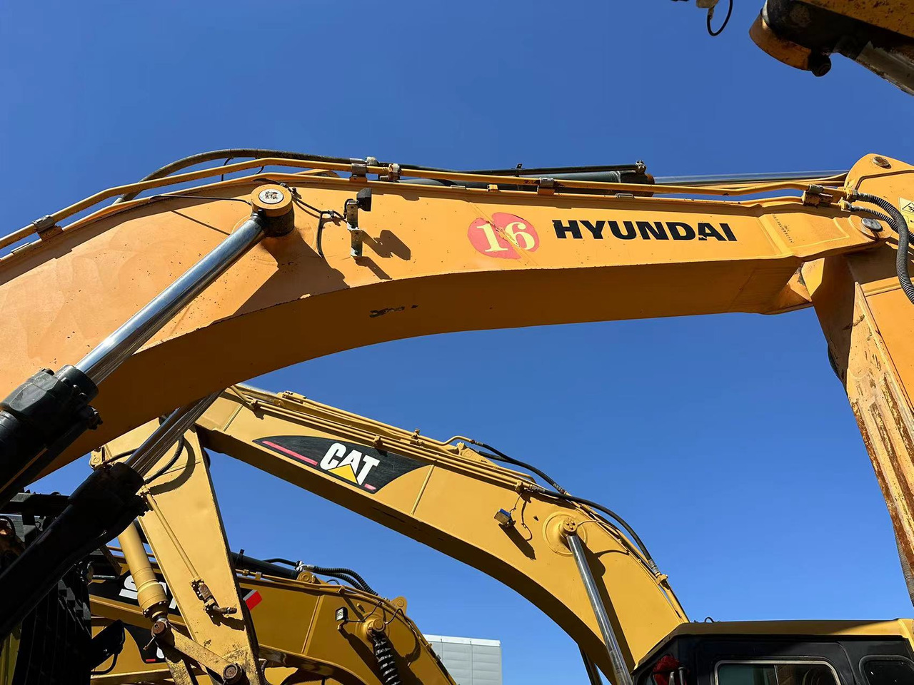 HYUNDAI R520LVS - Kāpurķēžu ekskavators: foto 4 HYUNDAI R520LVS - Kāpurķēžu ekskavators: foto 4