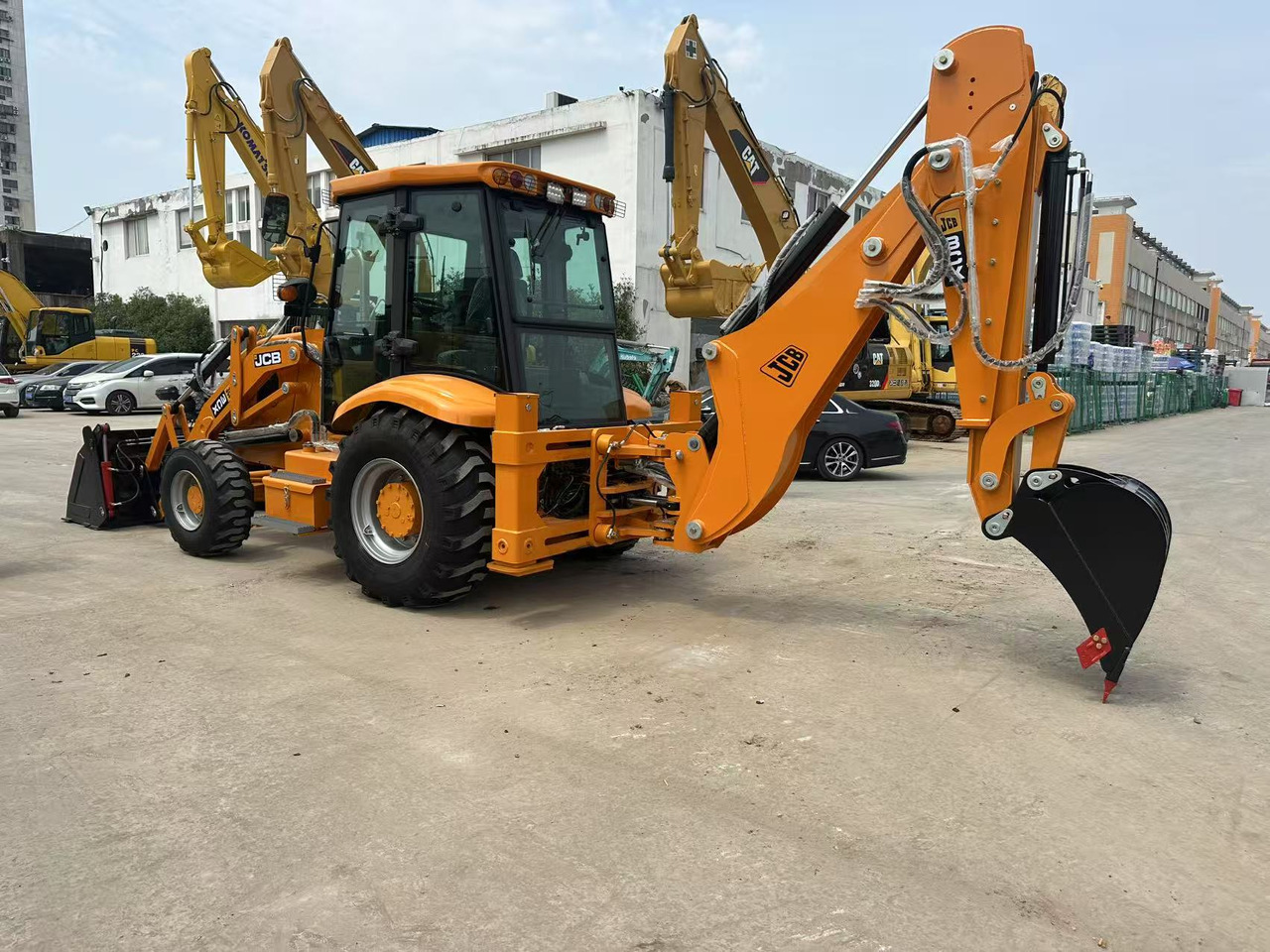 JCB 3CX - Ekskavators-iekrāvējs: foto 2 JCB 3CX - Ekskavators-iekrāvējs: foto 2