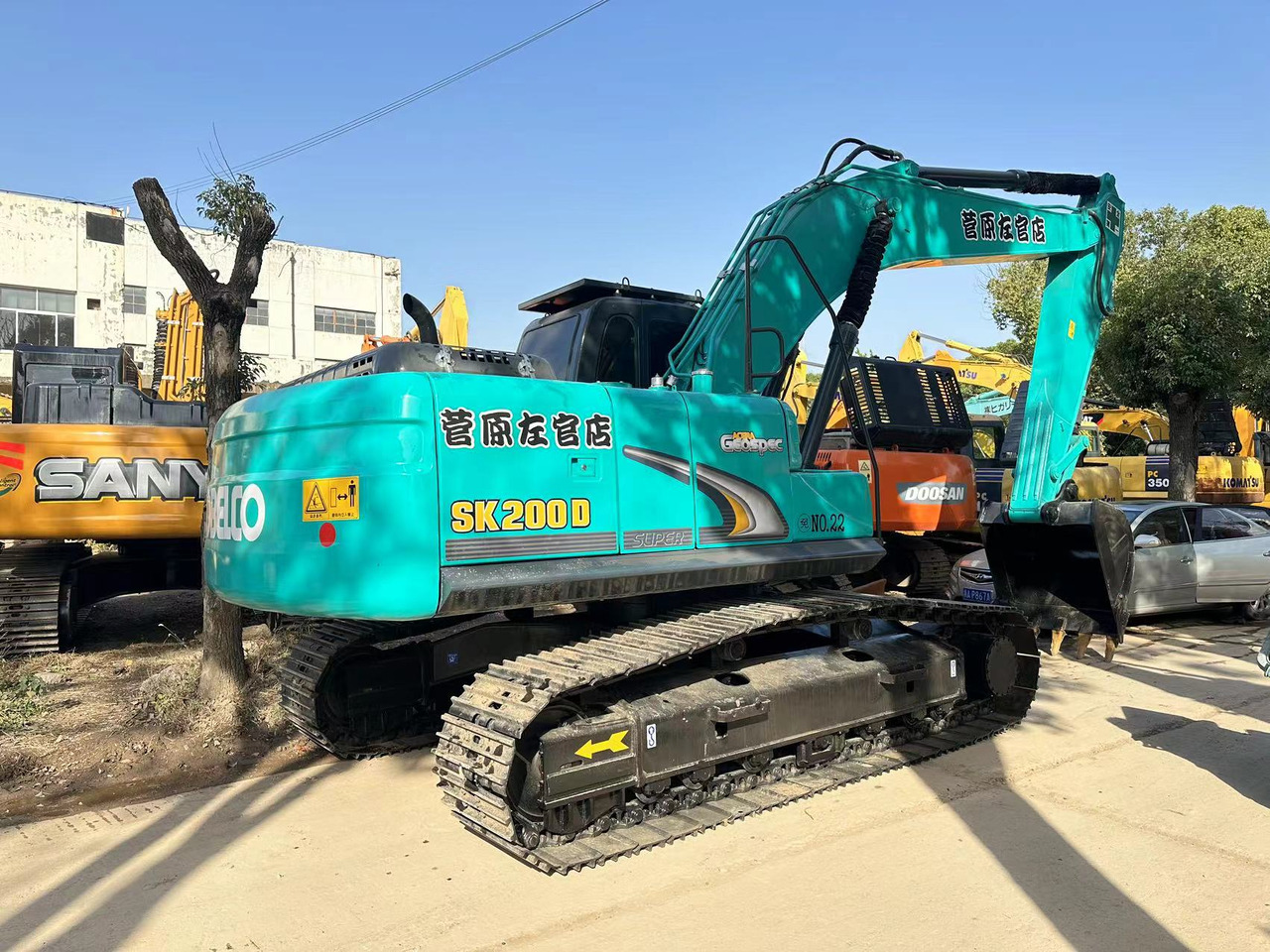 KOBELCO SK200-8 - Mini-ekskavators: foto 1 KOBELCO SK200-8 - Mini-ekskavators: foto 1