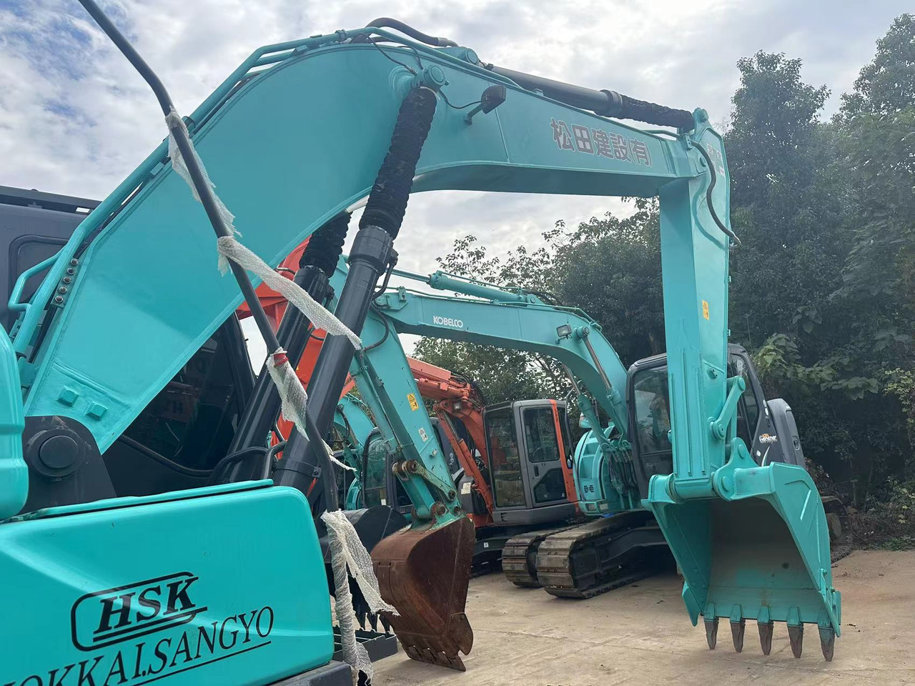 KOBELCO SK200D - Mini-ekskavators: foto 2 KOBELCO SK200D - Mini-ekskavators: foto 2