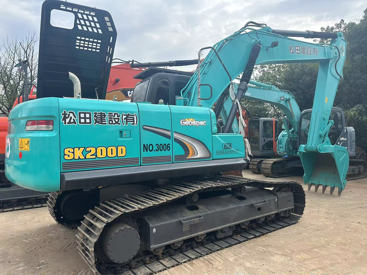 KOBELCO SK200D - Mini-ekskavators: foto 1 KOBELCO SK200D - Mini-ekskavators: foto 1