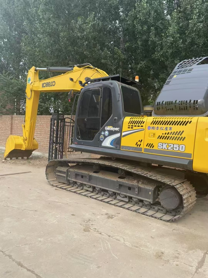 KOBELCO SK250 - Mini-ekskavators: foto 3 KOBELCO SK250 - Mini-ekskavators: foto 3