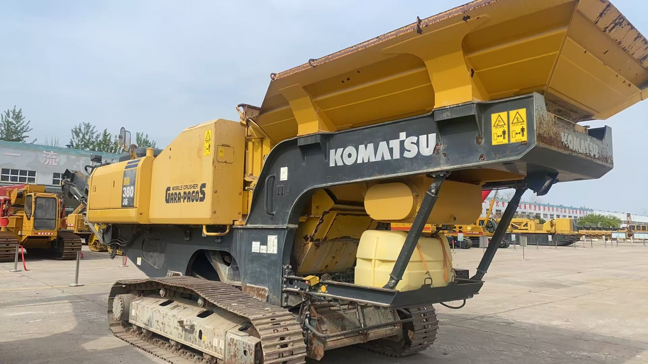 KOMATSU BR380JG-1E0 - Drupinātājs: foto 1 KOMATSU BR380JG-1E0 - Drupinātājs: foto 1