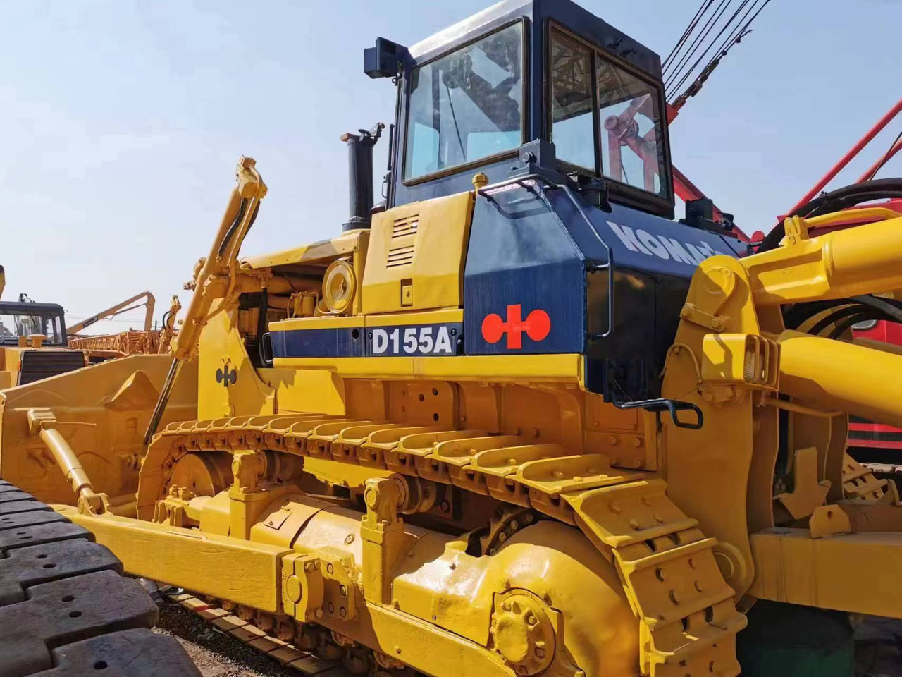 KOMATSU D155A-2 - Buldozers: foto 1 KOMATSU D155A-2 - Buldozers: foto 1