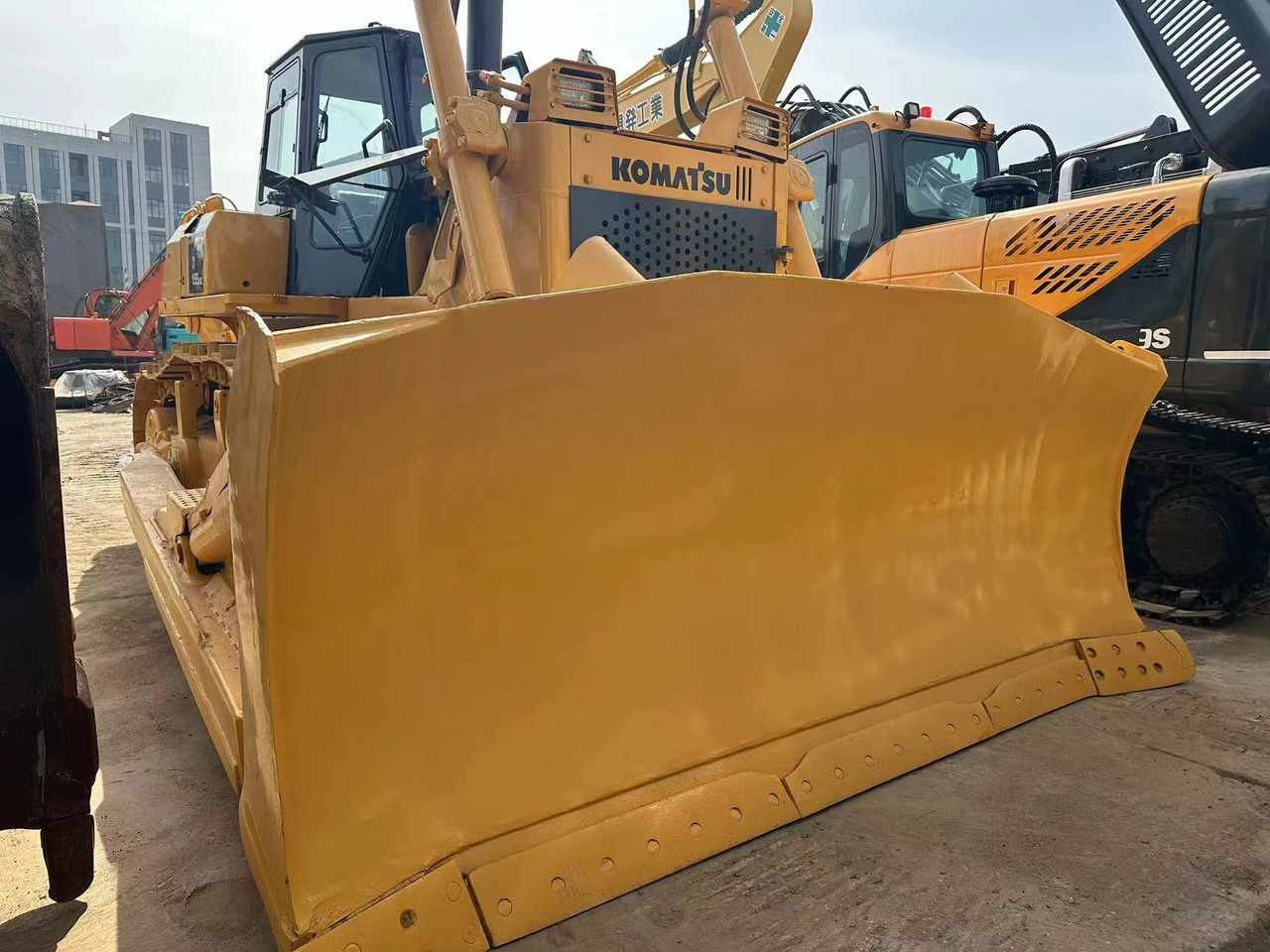 KOMATSU D155A-5 - Buldozers: foto 4 KOMATSU D155A-5 - Buldozers: foto 4