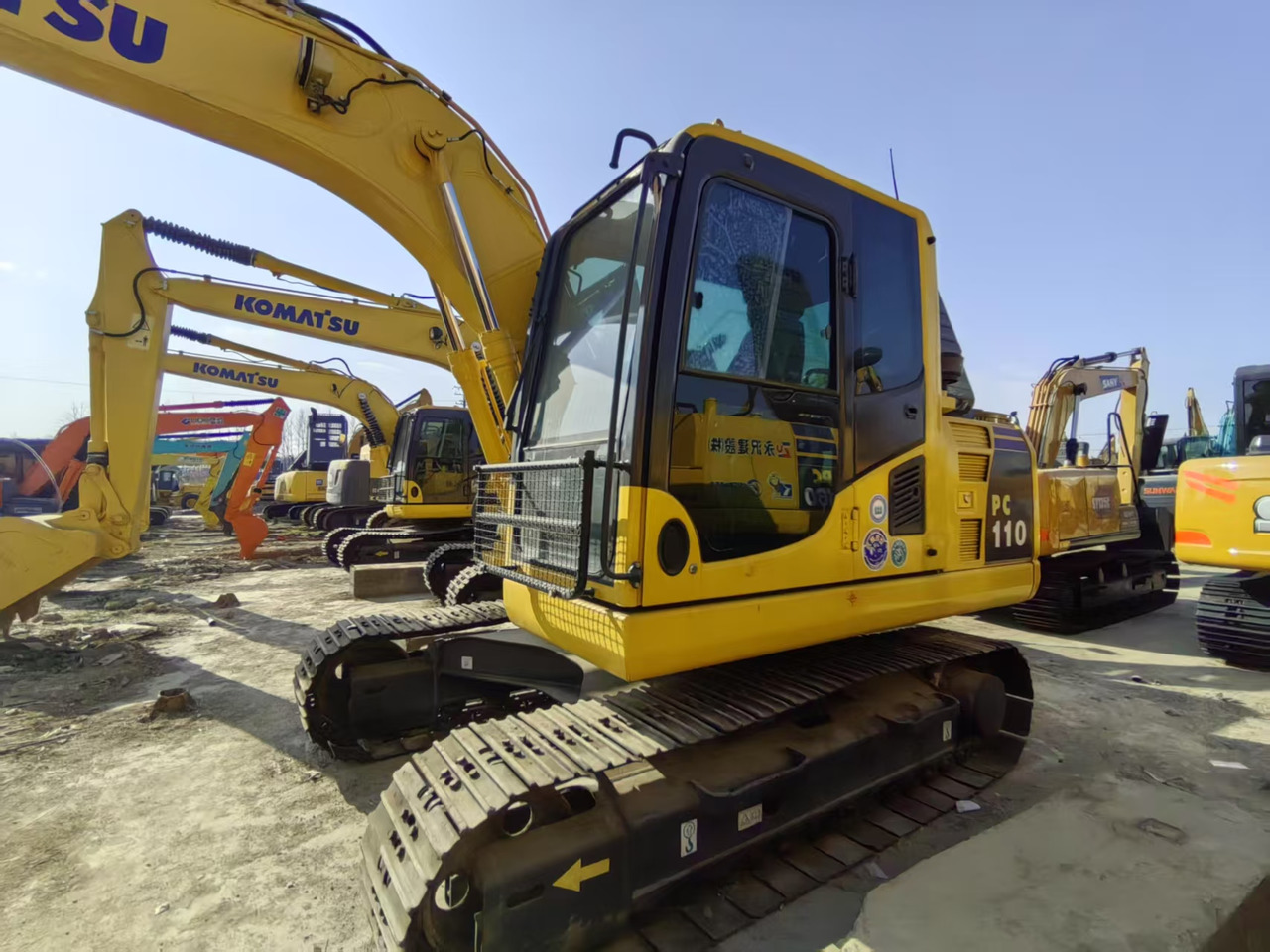 KOMATSU PC110-7 - Kāpurķēžu ekskavators: foto 4 KOMATSU PC110-7 - Kāpurķēžu ekskavators: foto 4