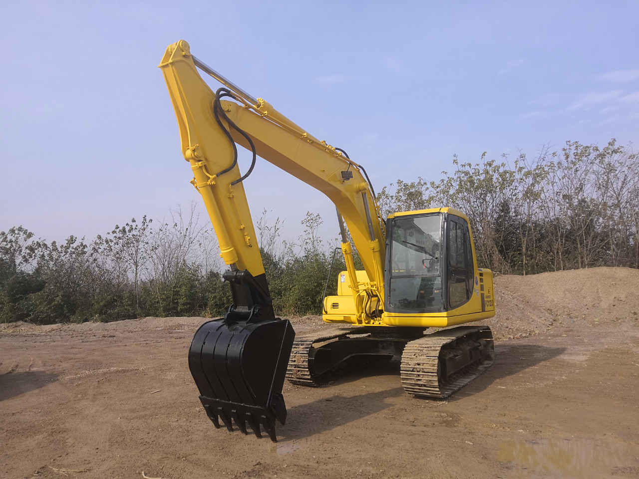 KOMATSU PC120-6 - Kāpurķēžu ekskavators: foto 5 KOMATSU PC120-6 - Kāpurķēžu ekskavators: foto 5