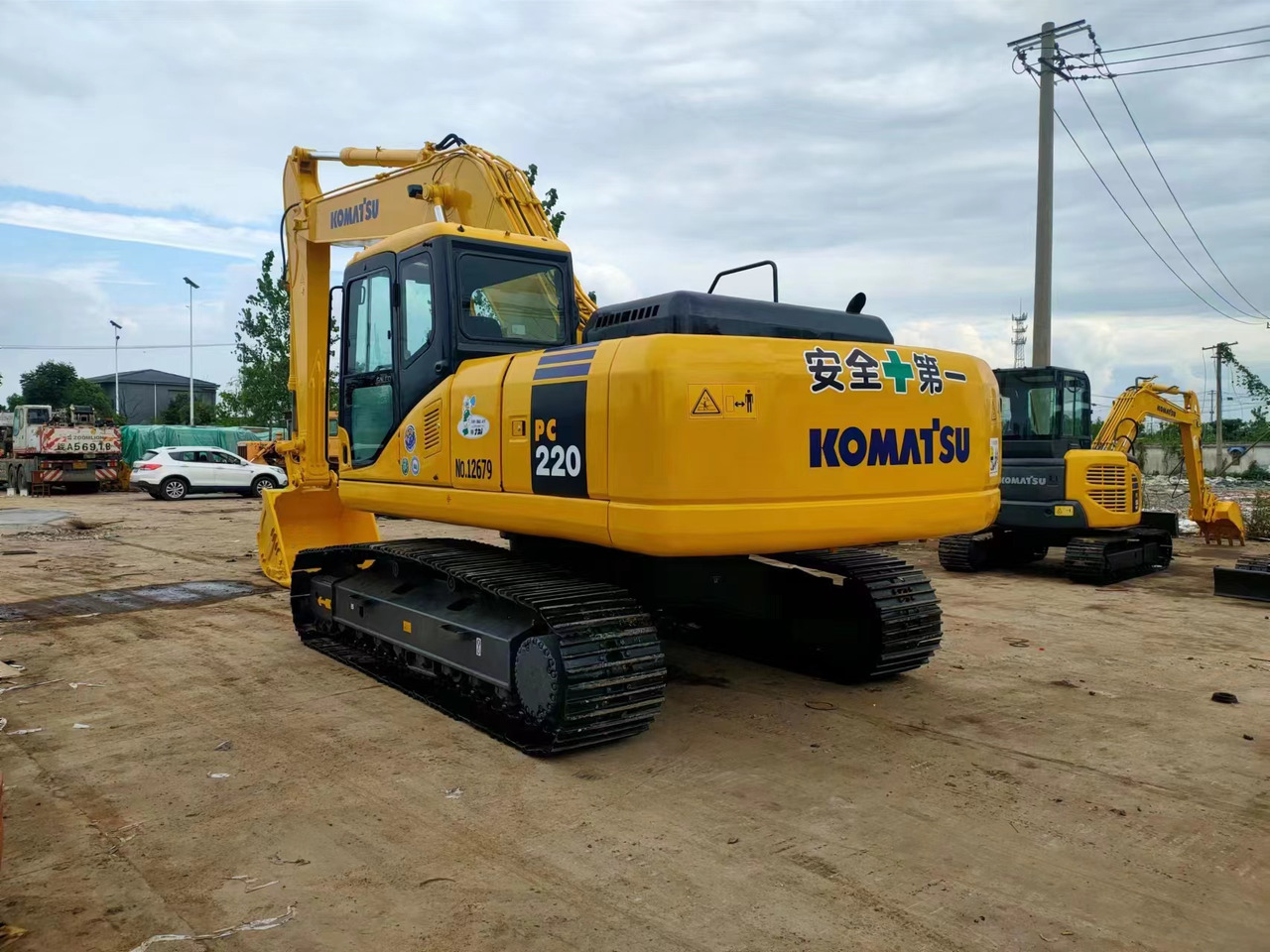 KOMATSU PC220-7 - Kāpurķēžu ekskavators: foto 2 KOMATSU PC220-7 - Kāpurķēžu ekskavators: foto 2