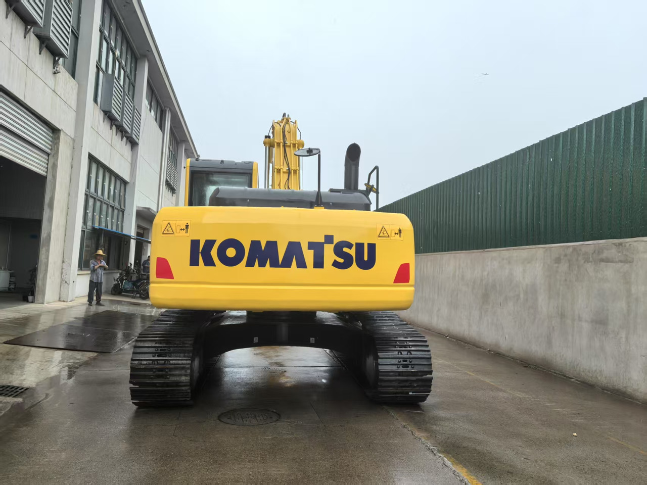 KOMATSU PC240LC-8M0 - Kāpurķēžu ekskavators: foto 5 KOMATSU PC240LC-8M0 - Kāpurķēžu ekskavators: foto 5
