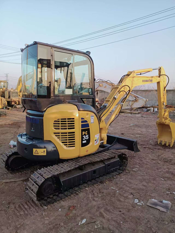 KOMATSU PC35 - Mini-ekskavators: foto 2 KOMATSU PC35 - Mini-ekskavators: foto 2