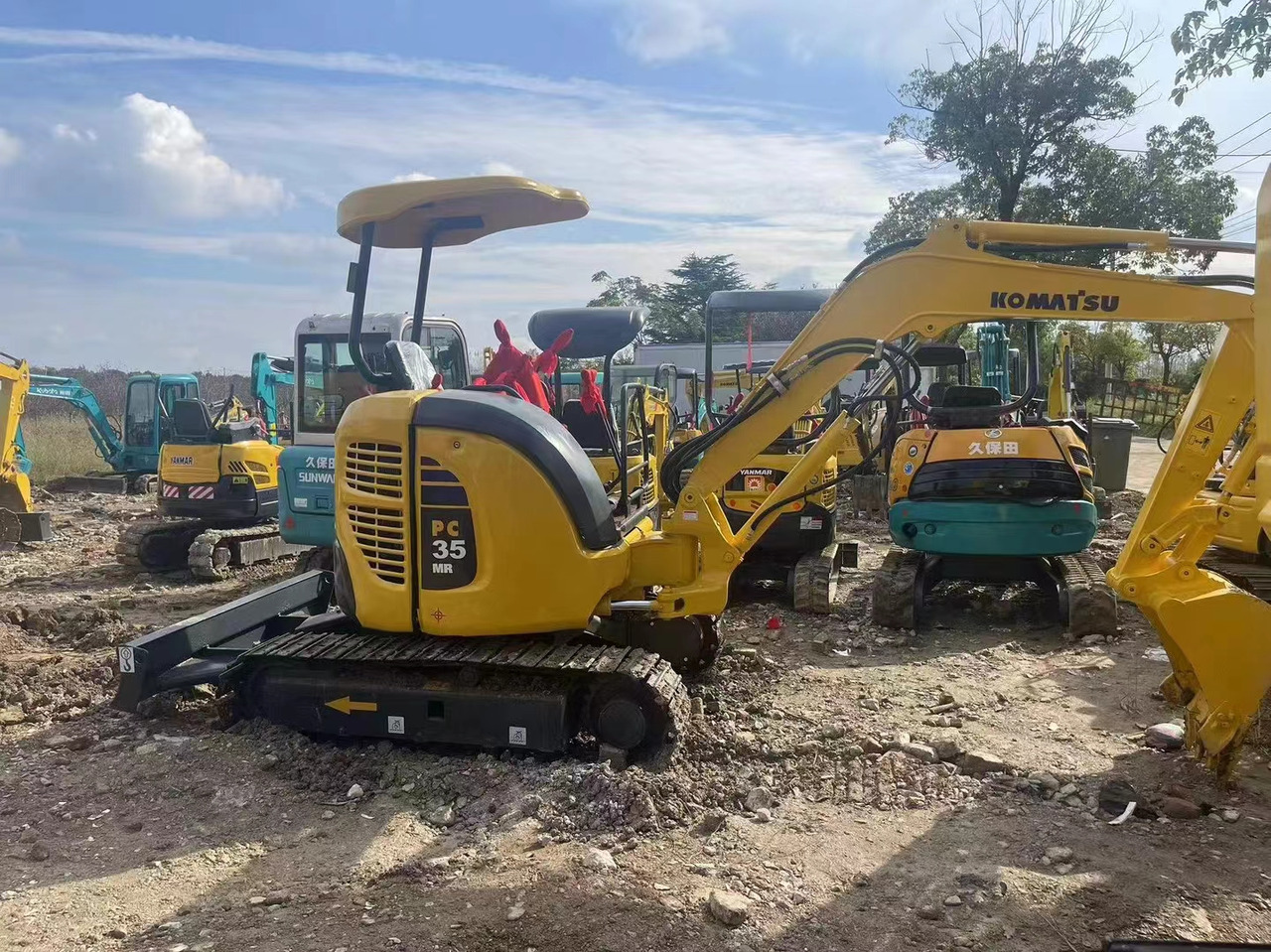 KOMATSU PC35 - Kāpurķēžu ekskavators: foto 3 KOMATSU PC35 - Kāpurķēžu ekskavators: foto 3
