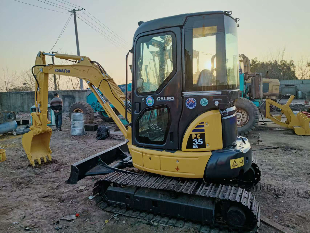 KOMATSU PC35 - Mini-ekskavators: foto 1 KOMATSU PC35 - Mini-ekskavators: foto 1