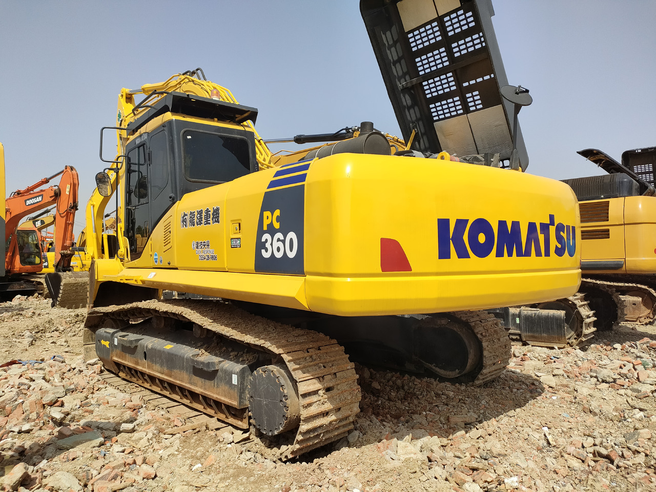 KOMATSU PC360-7 - Kāpurķēžu ekskavators: foto 4 KOMATSU PC360-7 - Kāpurķēžu ekskavators: foto 4