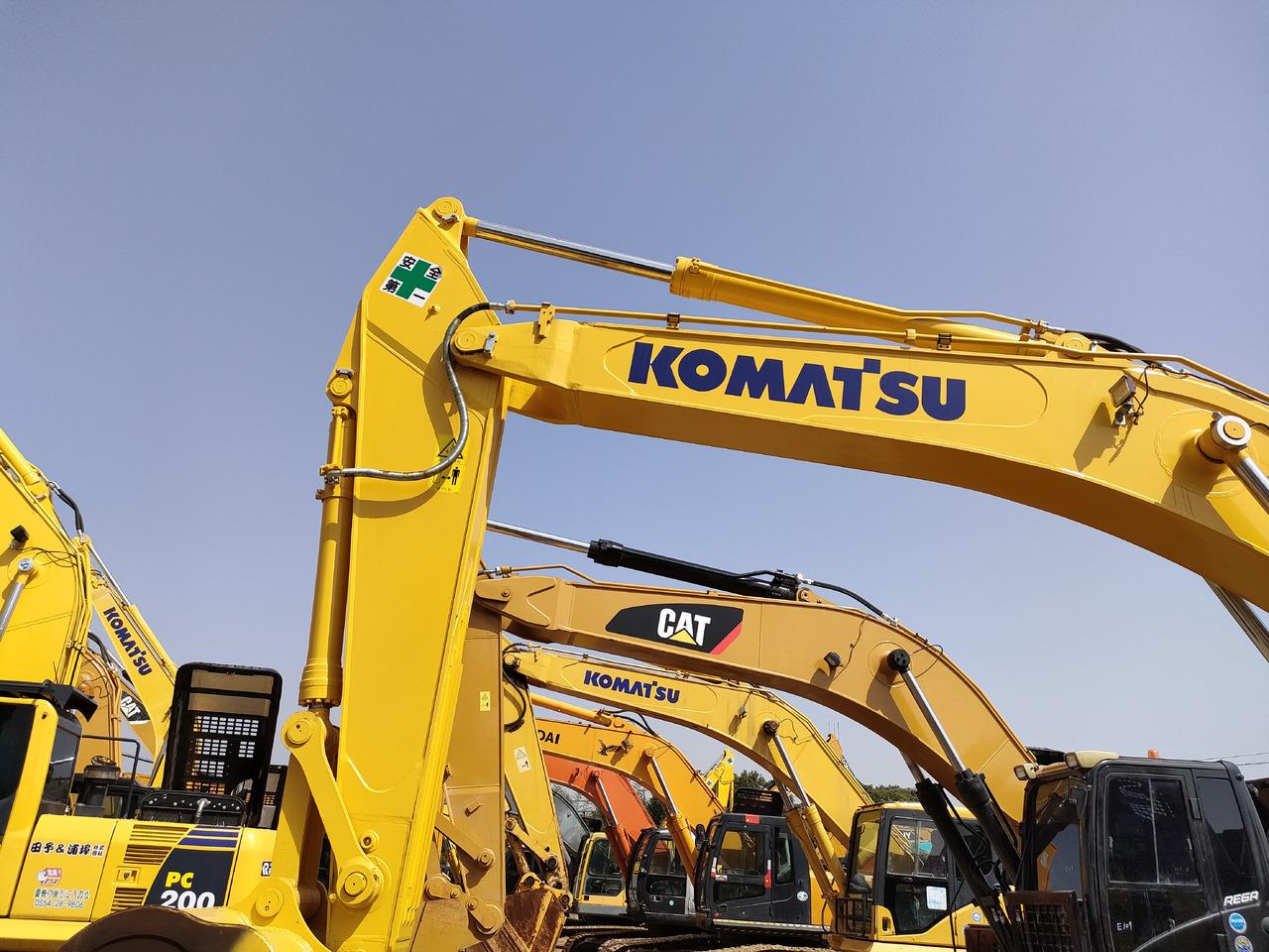 KOMATSU PC360-7 - Kāpurķēžu ekskavators: foto 3 KOMATSU PC360-7 - Kāpurķēžu ekskavators: foto 3