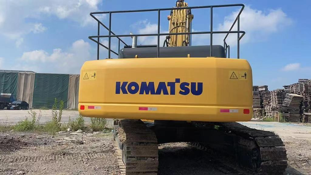 KOMATSU PC400-7 - Kāpurķēžu ekskavators: foto 3 KOMATSU PC400-7 - Kāpurķēžu ekskavators: foto 3